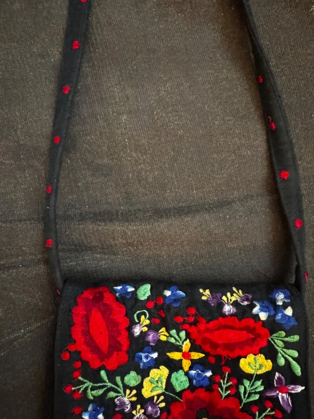 Embroidery canvas flower design crossbody bag / shoulder bag